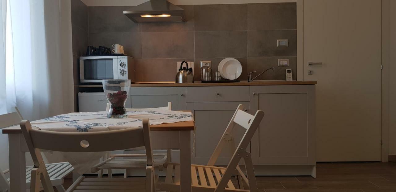 Arce 90 Apartment Salerno Luaran gambar